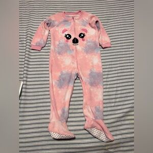 Set of 2 girls Carter’s pajamas.